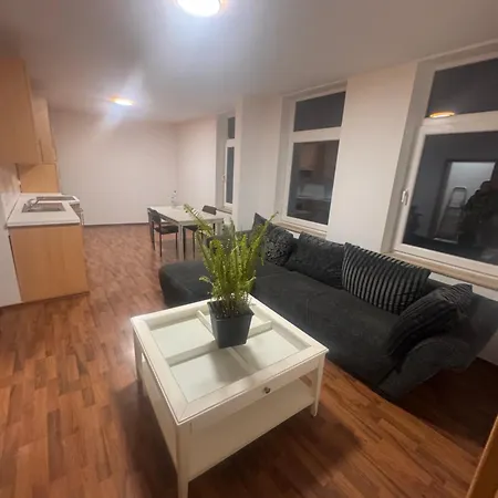 Wunderschoene In Misburg-nord In Bahnstationsnaehe Apartmán *