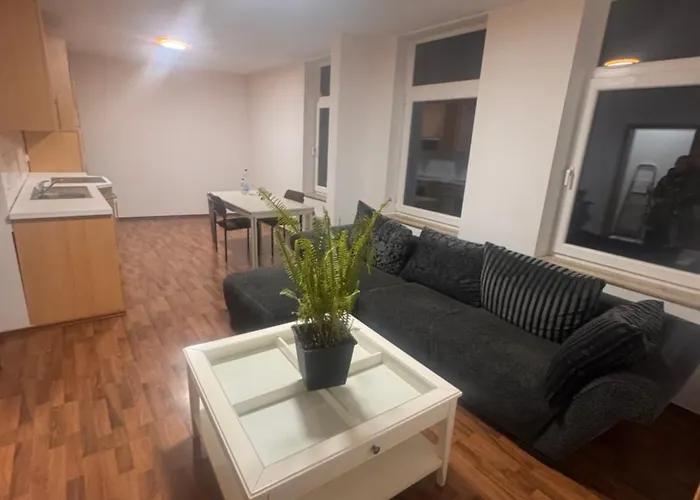 Wunderschoene In Misburg-nord In Bahnstationsnaehe Lejlighed *